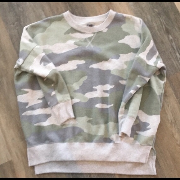 aerie Tops - aerie oversized camo sweatshirt